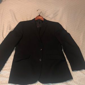 Kenneth Cole suit Black 40R size 33x31 pants.